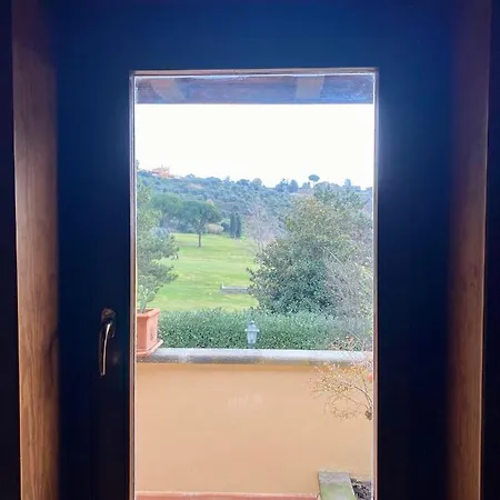 Hole 1 - Cozy Place On Castelgandolfo Golf Course